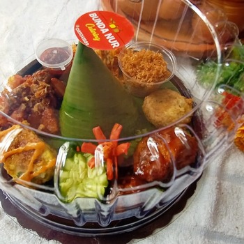 Bunda Nur Catering nasi kotak nasi kuning tumpeng